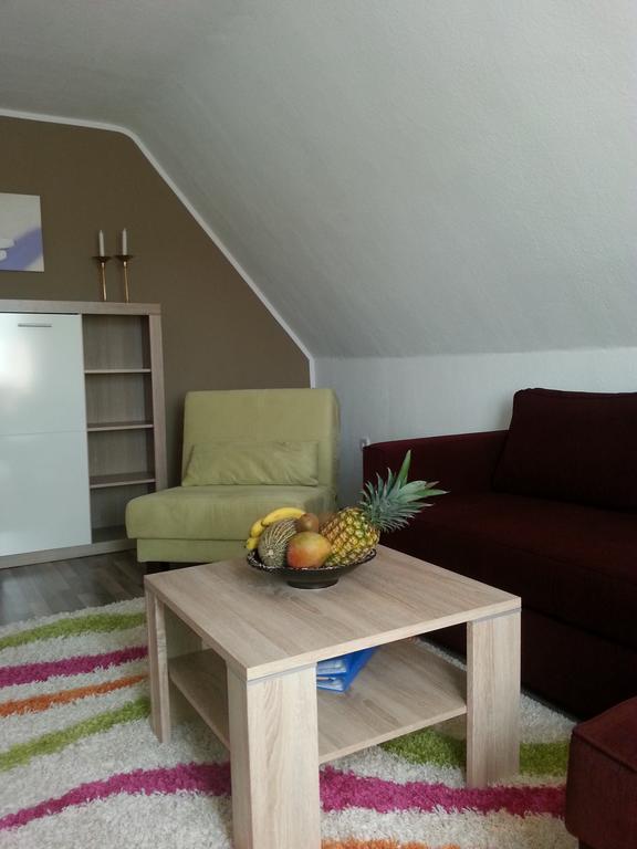 Ferien- Messewohnung Naehe Koeln-Messe Flughafen Bonn レスラート エクステリア 写真